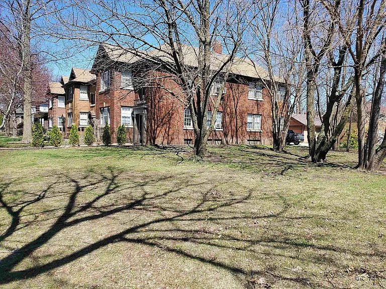 712 Seminary St — Photo 10