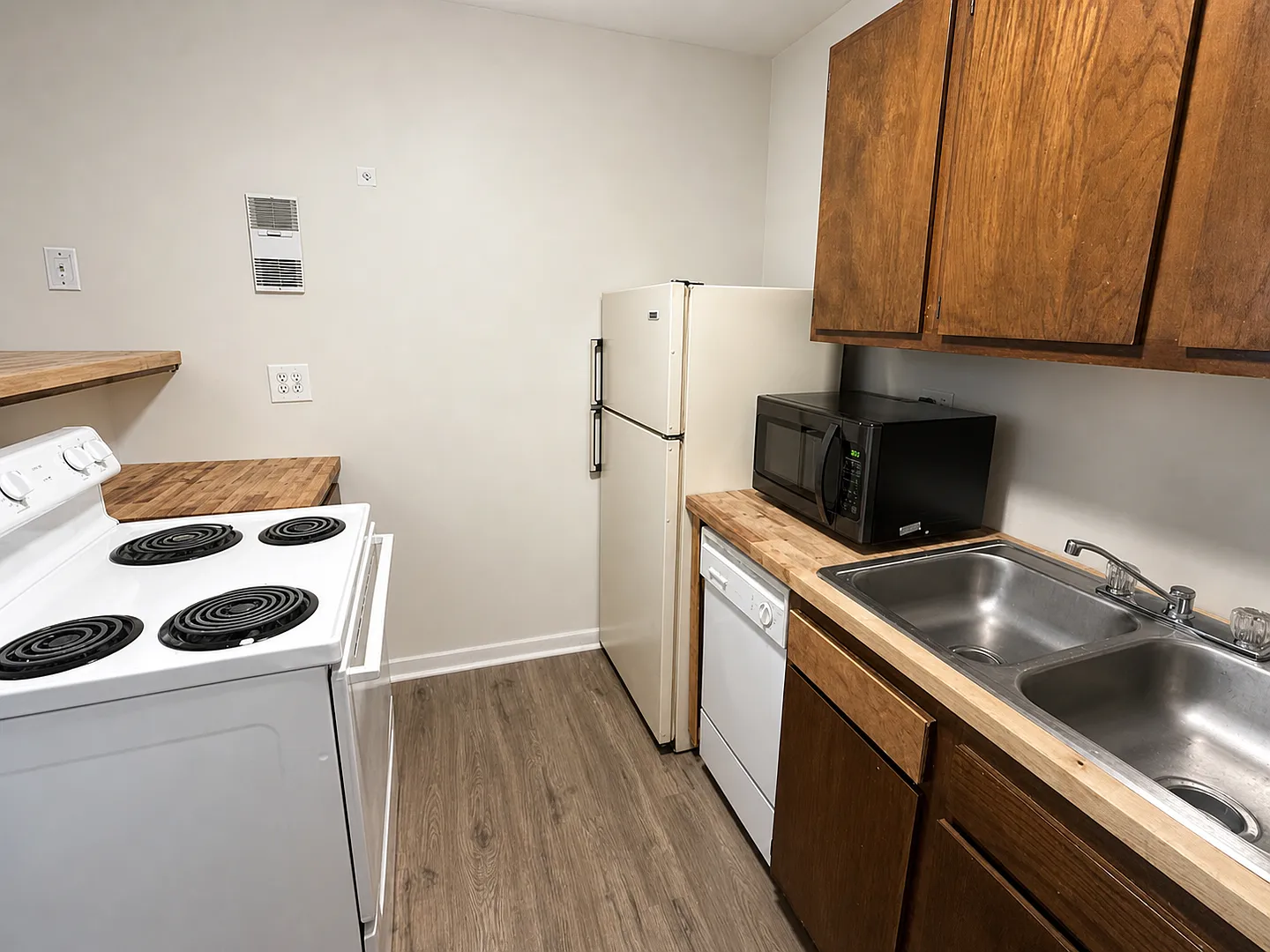 4909 Cotton Row — Photo 3