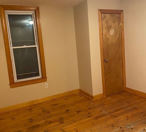 5th image of 24 Holyoke St #4B