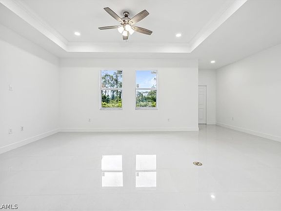 5th image of 842 Sunrise Blvd