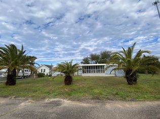 121 Sunray Ct, Port Saint Joe, FL 32456