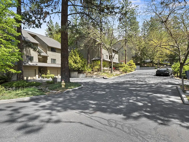 113 S Neyland Ave — Photo 10