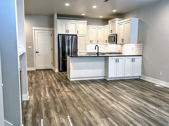 5th image of 5635 SE 80th Ave