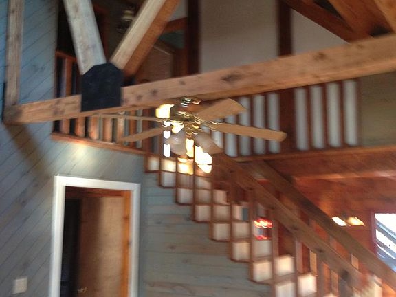 4th image of 128 Pine St