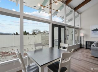 10 S Cove Ave APT 1A, Wenatchee, WA 98801