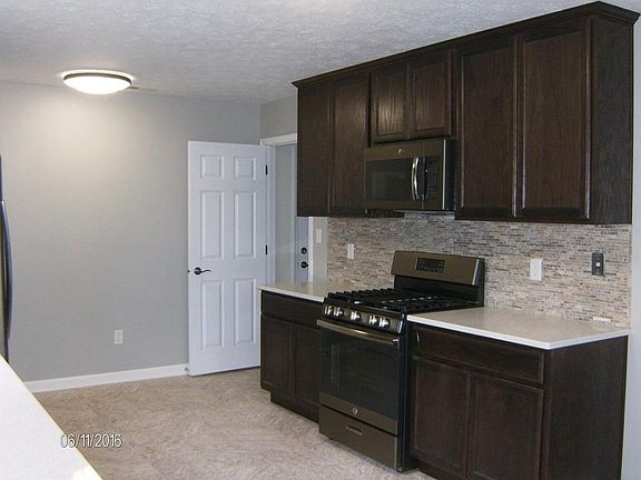 3rd image of 1365 Palm Ct