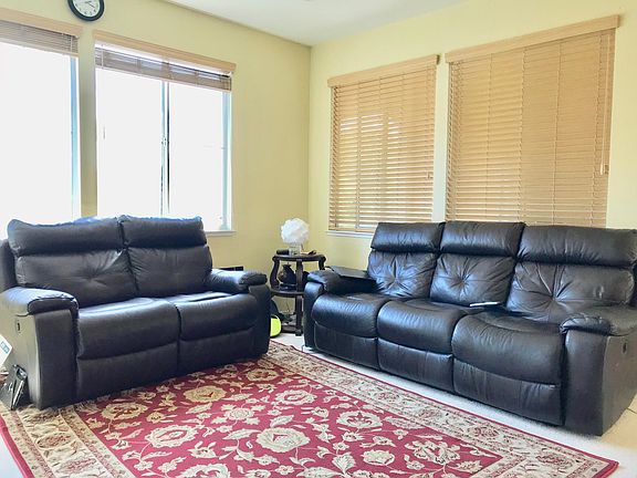 3rd image of 3681 Jasmine Cir