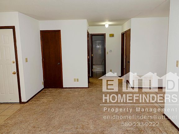 5th image of 2703 E Pine Ave