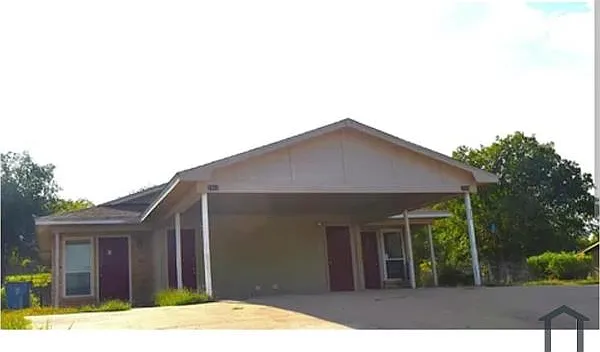2592 Cattlebaron Dr