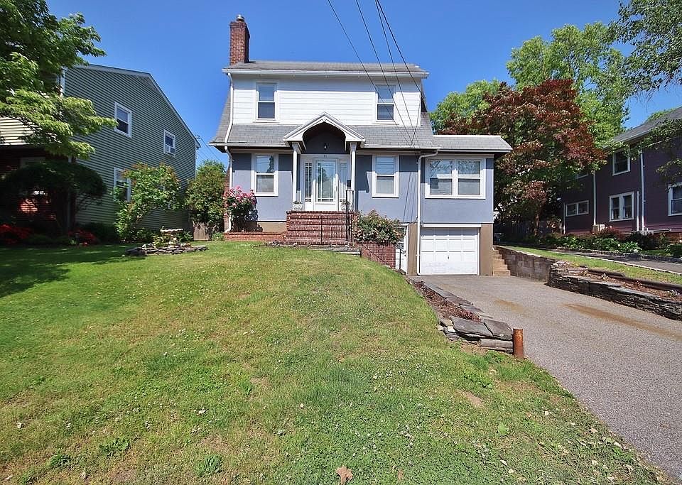 1st image of 90 Piermont Avenue