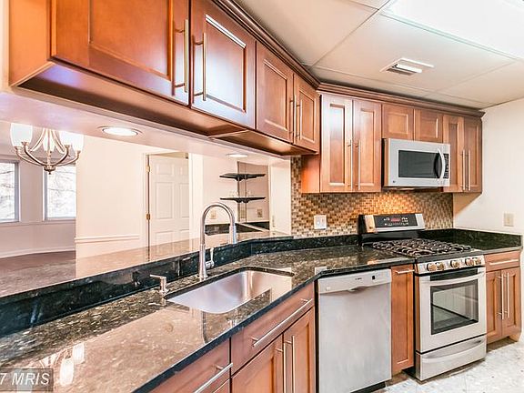 5th image of 1276 N Wayne St APT 125