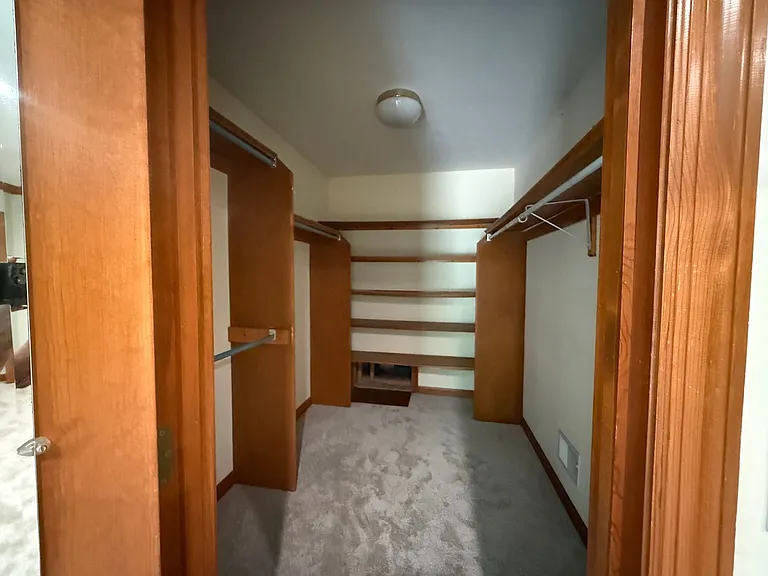 5201 Karrington Dr — Photo 9