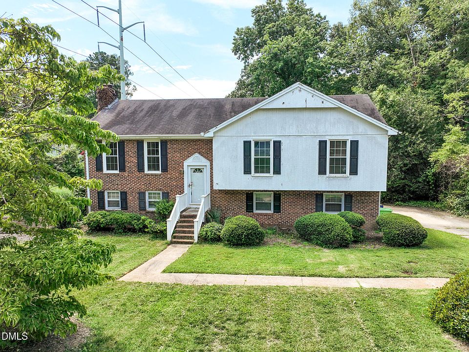 1st image of 3307 Roundtree Ct