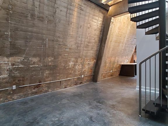 4th image of 225 McWhorter St #414