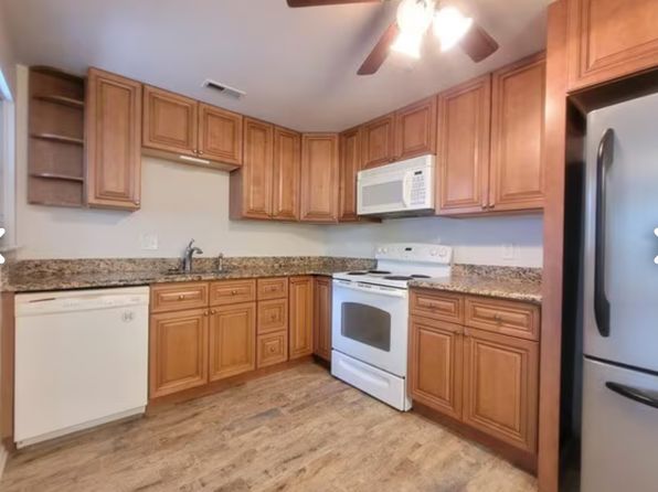 60 Pheasant Meadow Dr #60