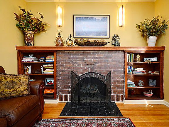4th image of 1516 W Rosemont Ave APT 3E
