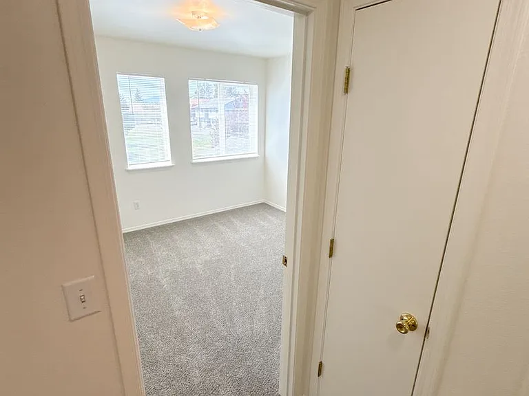 5481-5483 Glenridge Way #5485 — Photo 20