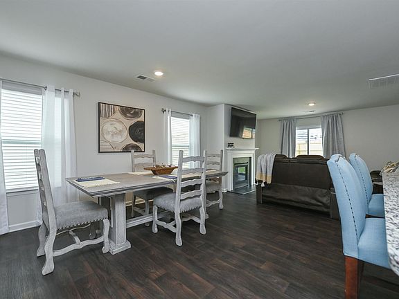 5th image of 1024 Bridlebrook Trl