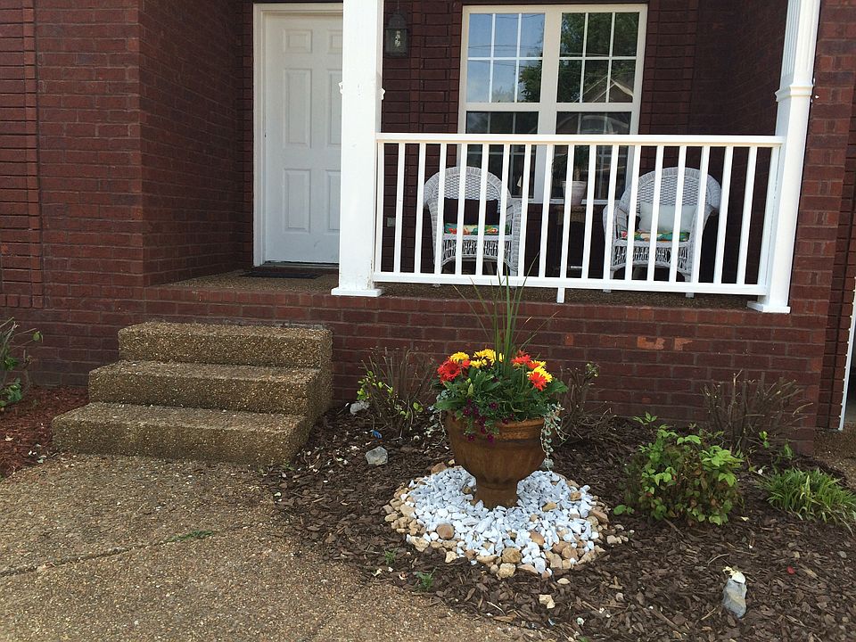 1st image of 123 Iroquois Dr