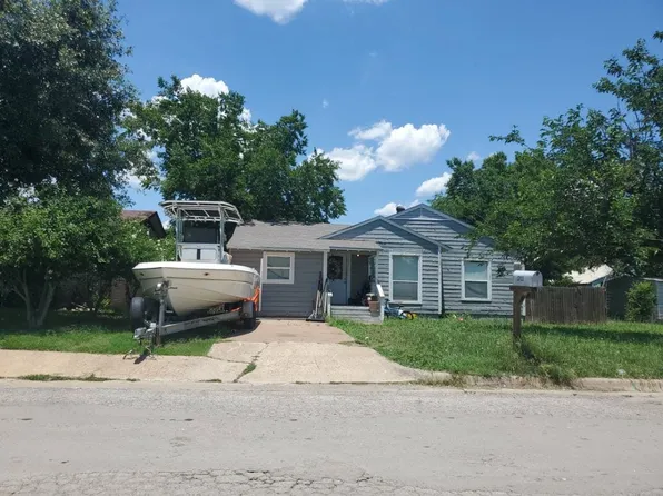 1711 SE 21st St, Mineral Wells, TX 76067