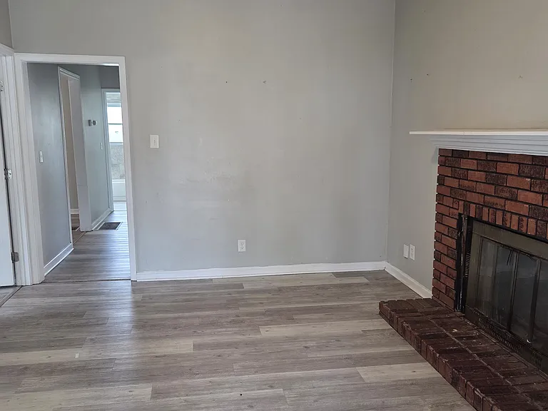 1120 Sale Ave — Photo 4