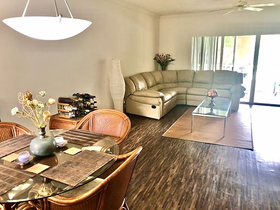 4th image of 2415 Centergate Dr APT 204