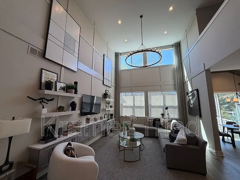 7889 Arimoore Dr — Photo 14
