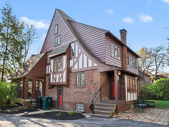 5th image of 6205 Edwood Ave