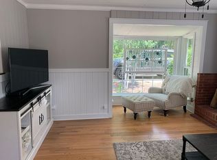 291 E Vallette St, Elmhurst, IL 60126