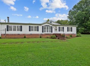 127 Shelby Ln, Madison, NC 27025