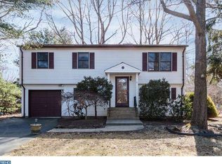 27 Linden Ln, Plainsboro, NJ 08536