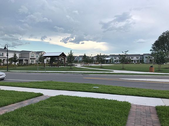3rd image of 12072 Sonnet Ave