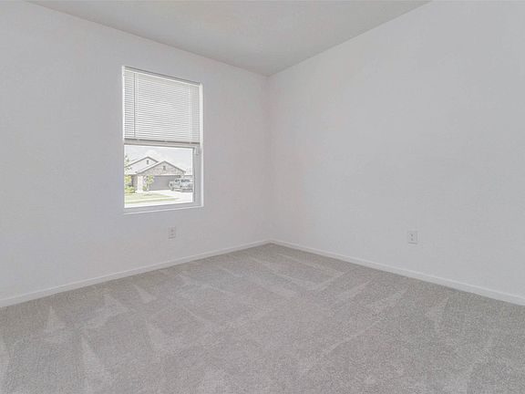 5th image of 1631 Country View Dr
