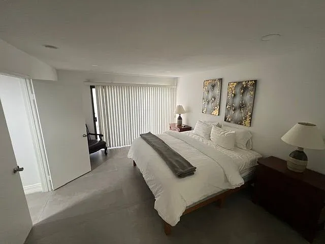 2 bed, 3.0 bath, 1381 sqft, $4,000 — Photo 4