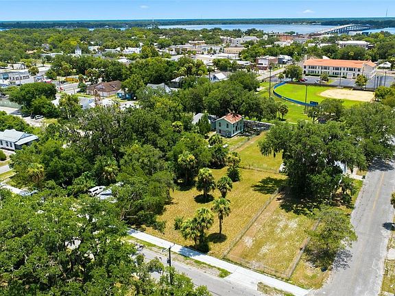 2nd image of 219 S 10TH STREET LOT 4