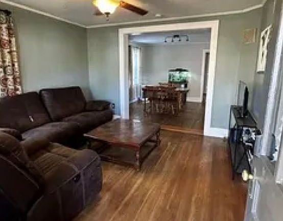 5th image of 133 Taylor St