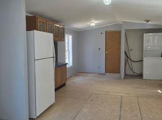 62 Squire Ct, Winthrop, ME 04364