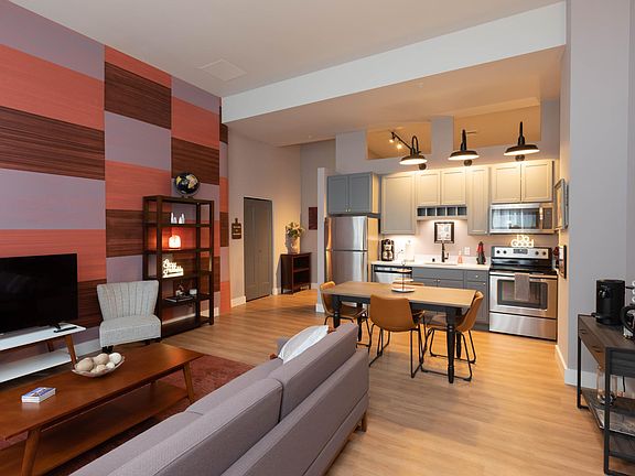 4th image of 161 W Wisconsin Ave #245