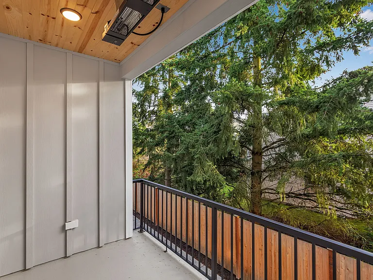 15423 Admiralty Way #E3 — Photo 4