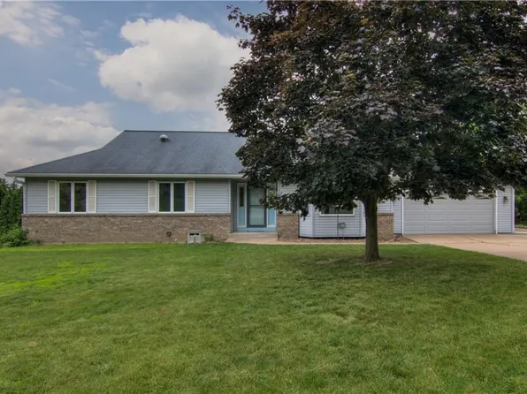 1634 Nicholas Drive, Eau Claire, WI 54703