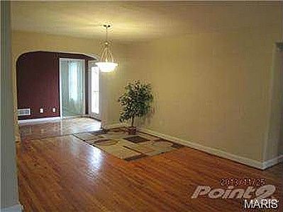 3rd image of 927 Trelane Ave
