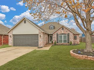11734 S Holley St, Jenks, OK 74037