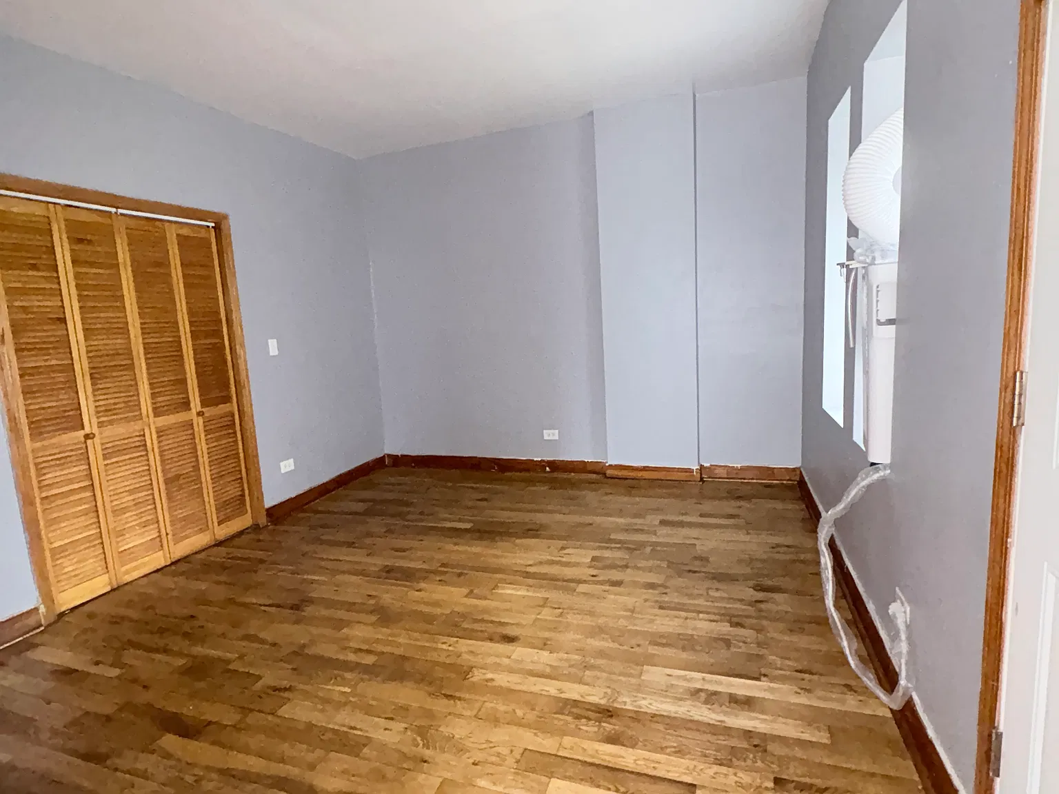 2 bed, 900 sqft, $1,350 — Photo 2