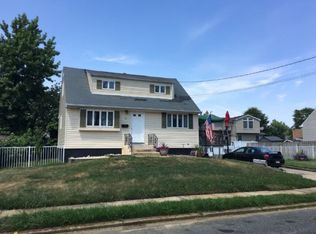 31 Nevada Dr, Hazlet, NJ 07730