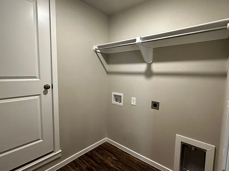 3504 Tiffin Ave — Photo 7
