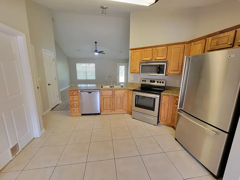 7288 Mossy Oaks Ct — Photo 15