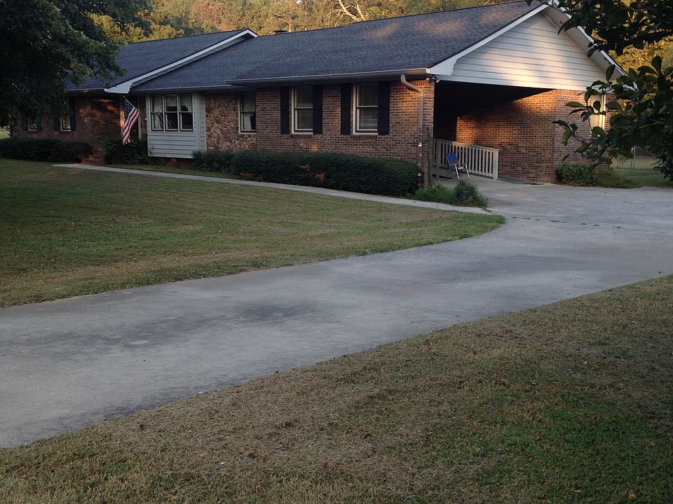 2nd image of 121 Freeman Ferry Rd SE