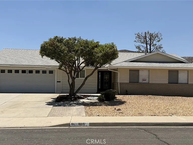 28461 Portsmouth Dr — Photo 1