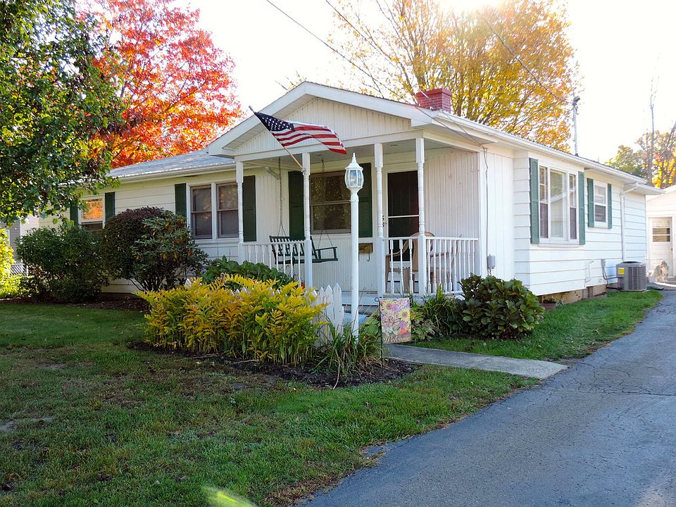 1st image of 4517 Darcie Dr