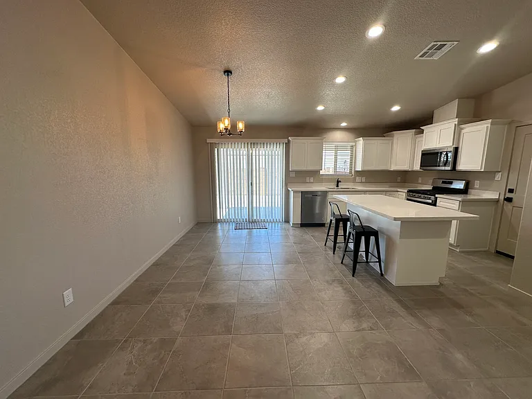 11623 E 33rd Way — Photo 7
